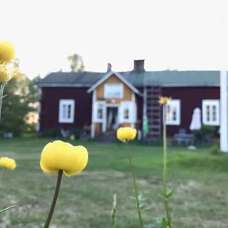 Paeivin Pirtti - Pirttikahvila Ja Bed & Breakfast Luosto