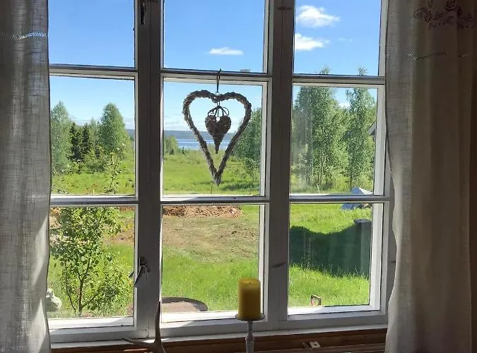 Paeivin Pirtti - Pirttikahvila Ja *