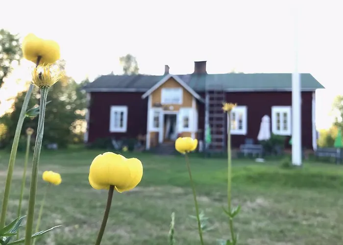 Paeivin Pirtti - Pirttikahvila Ja Bed and breakfast Luosto